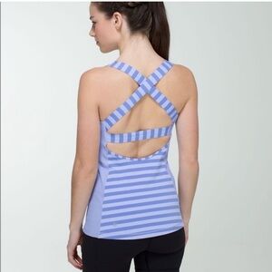 Lululemon Core Kicker Tank in Apex Stripe Lavender Dusk Built in Bra Sz 8 Yoga